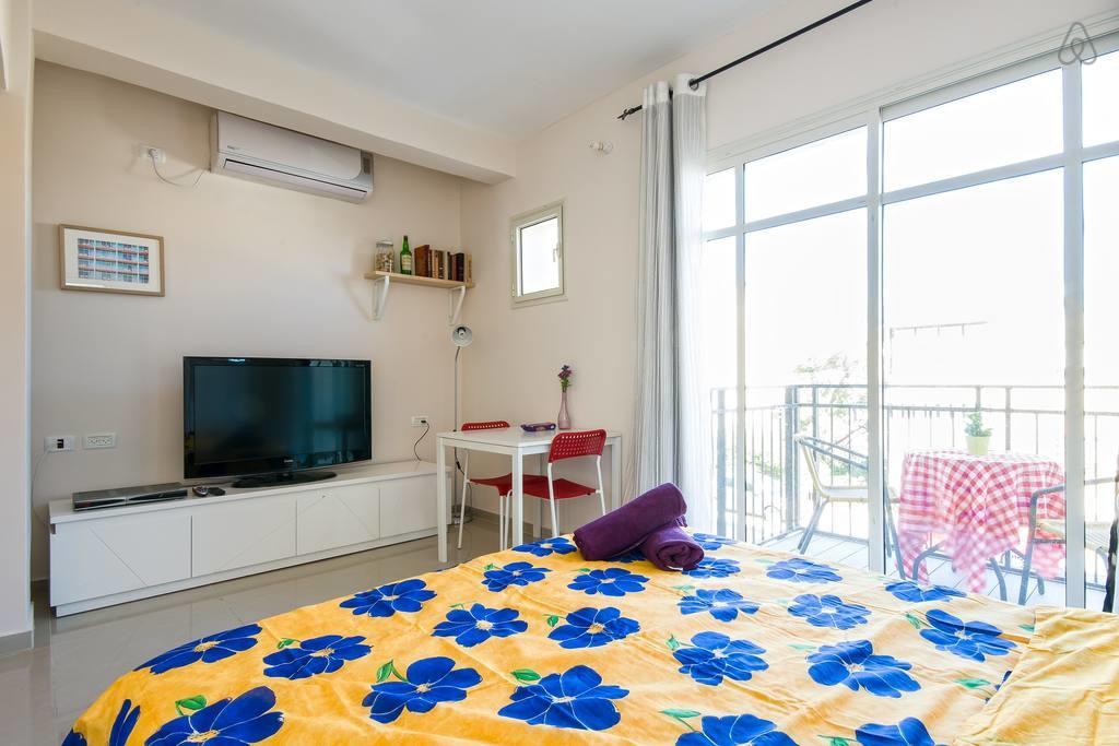 Casa De Aharon Apartments Хайфа Экстерьер фото