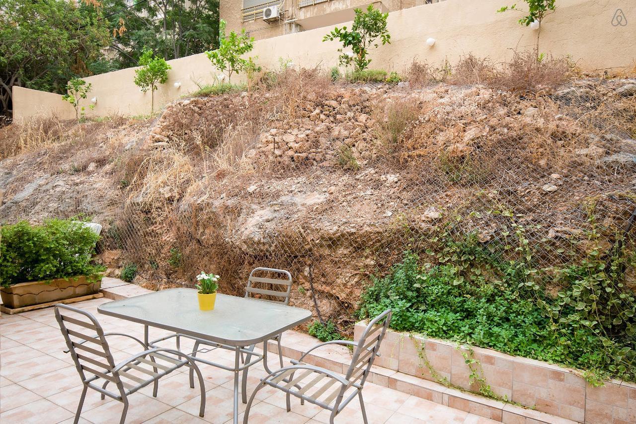 Casa De Aharon Apartments Хайфа Экстерьер фото